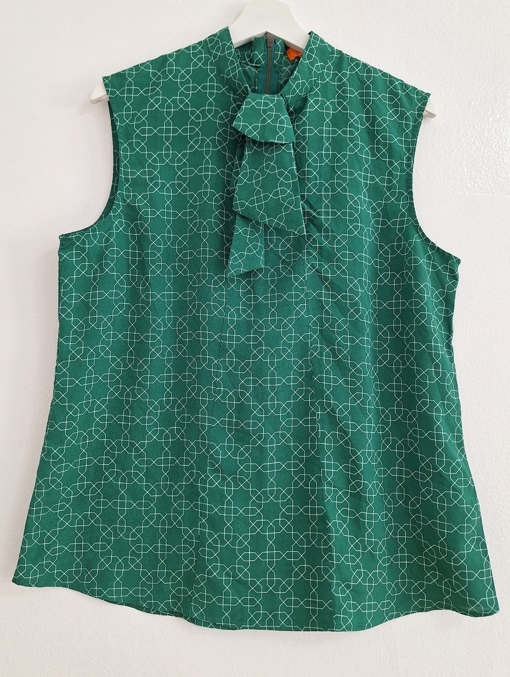 Joe Fresh Green Geometric Ruffle-Neck Sleeveless Top